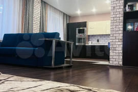 3-к. квартира, 83 м², 2/10 эт.