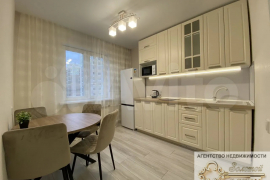 2-к. квартира, 50 м², 4/9 эт.