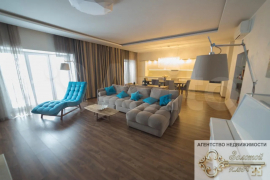 3-к. квартира, 127 м², 10/10 эт.