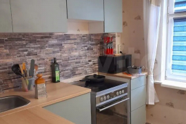 2-к. квартира, 43 м², 3/9 эт.