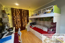 2-к. квартира, 52 м², 1/9 эт.