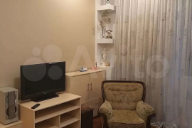 4-к. квартира, 95 м², 3/3 эт.