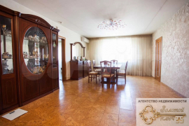 3-к. квартира, 143,2 м², 4/5 эт.