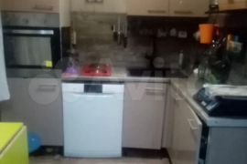 3-к. квартира, 50 м², 3/5 эт.