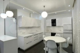 4-к. квартира, 147 м², 9/10 эт.