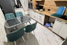 3-к. квартира, 72 м², 6/9 эт.