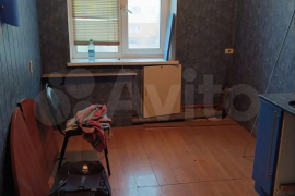 Доля в 3-к. квартире, 75 м², 2/5 эт.