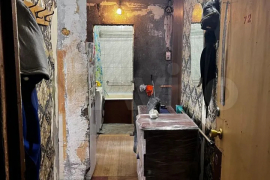 2-к. квартира, 41 м², 1/9 эт.