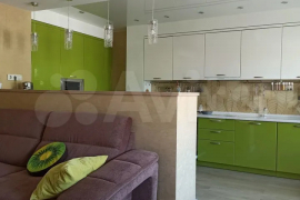 4-к. квартира, 80 м², 2/5 эт.