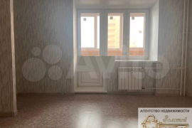 3-к. квартира, 87 м², 5/10 эт.