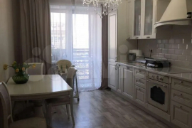 2-к. квартира, 70.5 м², 4/8 эт.