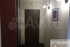 2-к. квартира, 50 м², 5/10 эт.