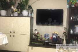 3-к. квартира, 75 м², 2/10 эт.