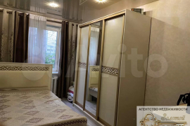 4-к. квартира, 90 м², 1/10 эт.