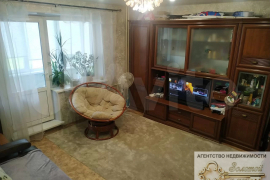 2-к. квартира, 54 м², 4/10 эт.