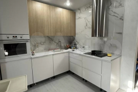 3-к. квартира, 80,3 м², 1/16 эт.