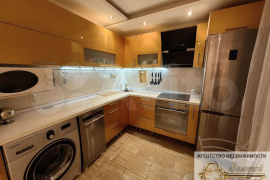 1-к. квартира, 42 м², 2/9 эт.