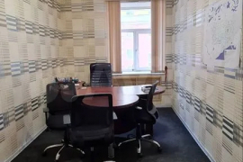 5-к. квартира, 110 м², 2/5 эт.