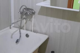 3-к. квартира, 49 м², 5/5 эт.