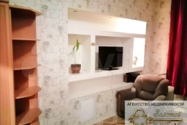 Доля в 1-к. квартире, 82 м², 2/2 эт.