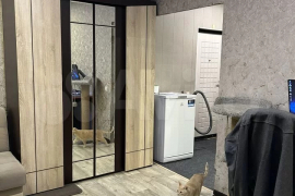 2-к. квартира, 53 м², 1/9 эт.