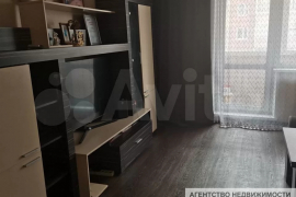 2-к. квартира, 54 м², 4/10 эт.