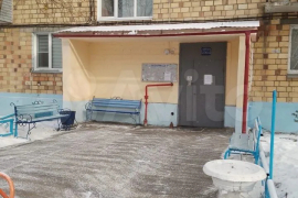 Доля в 2-к. квартире, 48,6 м², 3/9 эт.