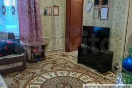 2-к. квартира, 42 м², 1/1 эт.