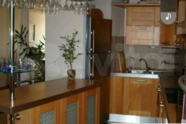 3-к. квартира, 131 м², 8/12 эт.