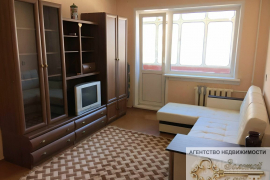 продам 2-к, Фасадная, 27