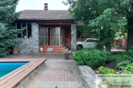 Дом 80 м² на участке 8 сот.