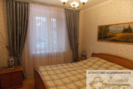 продам 2-к, Новоуральская, 25