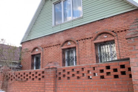 3-к. квартира, 109 м², 1/2 эт.