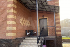 Дом 300 м² на участке 8 сот.