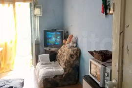 Доля в 4-к. квартире, 40 м², 3/4 эт.