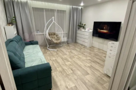 2-к. квартира, 51 м², 1/10 эт.