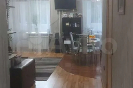 3-к. квартира, 90 м², 1/5 эт.