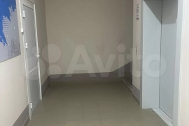 2-к. квартира, 72 м², 8/10 эт.
