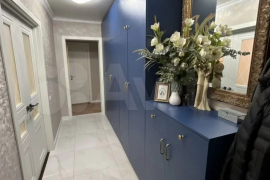 4-к. квартира, 81,1 м², 9/9 эт.