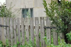 Дом 27 м² на участке 6,4 сот.