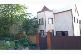 Дом 200 м² на участке 8 сот.