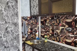 Комната 14 м² в 5-к., 2/4 эт.