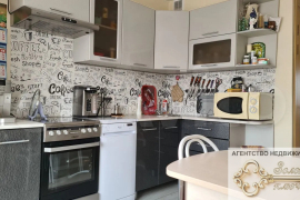 3-к. квартира, 65,8 м², 2/5 эт.