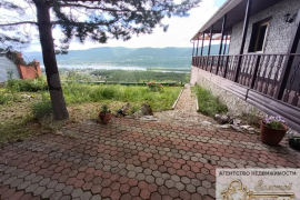 Дом 121 м² на участке 8,5 сот.