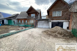 Коттедж 622,6 м² на участке 5,8 сот.