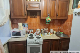 2-к. квартира, 43 м², 3/5 эт.