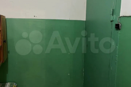 4-к. квартира, 82 м², 1/9 эт.