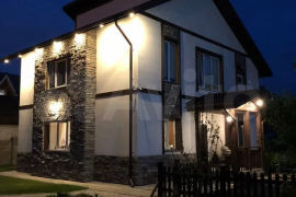 Коттедж 190 м² на участке 12 сот.