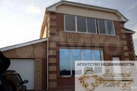 Коттедж 390 м² на участке 14 сот.