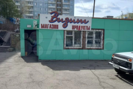 Торговая площадь, кирпичный магазин 60 м²